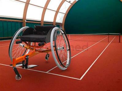 FAUTEUIL ROULANT POUR LE TENNIS