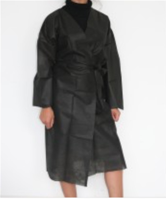 Kimono polypropylène non tissé noir ou blanc L 50 unité